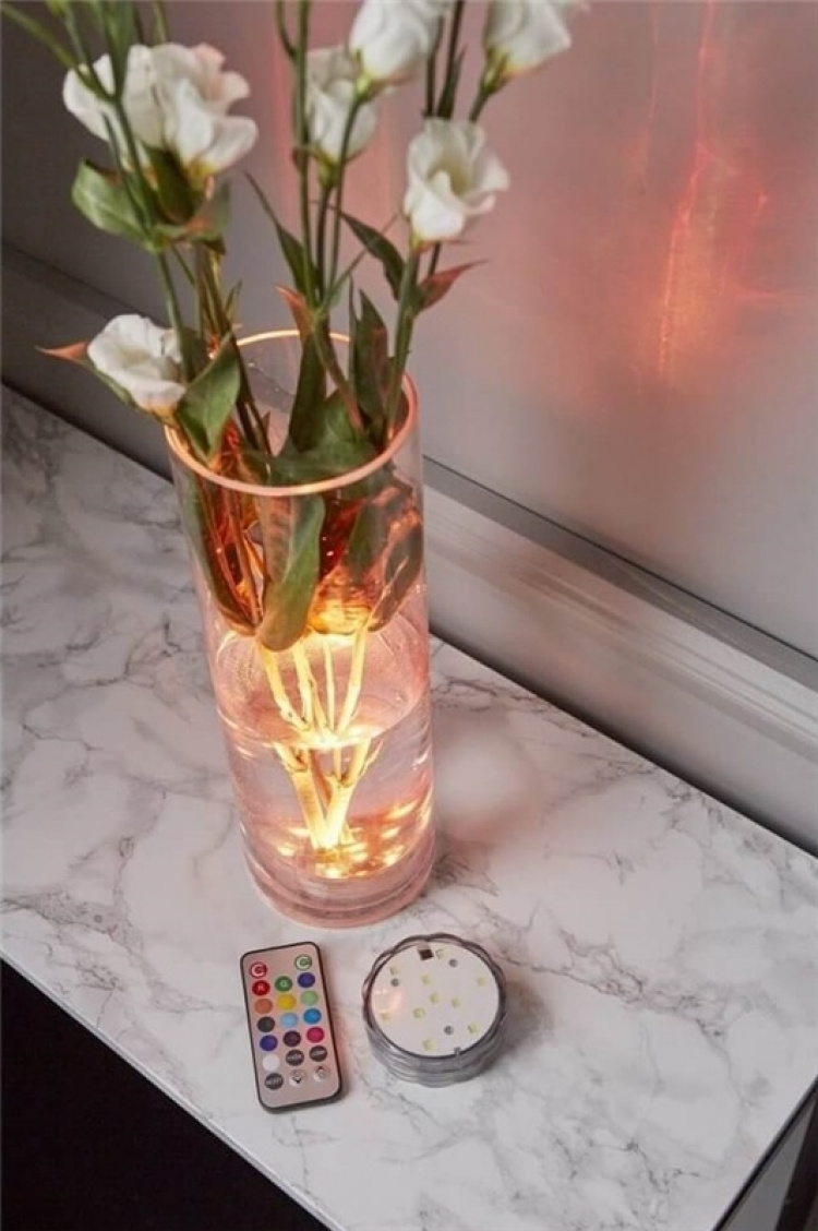 LED-kynttilä porealtaaseen, uima-altaaseen, kylpyammeeseen. Vedenpitävä, vesikynttilä