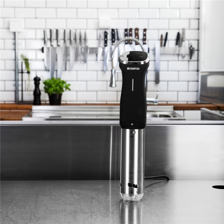 Champion Sous Vide Precision IPX7 800W SV310 ruostumaton teräs/musta Sous Vide Precision IPX7 800W SV310 ruostumaton teräs/musta