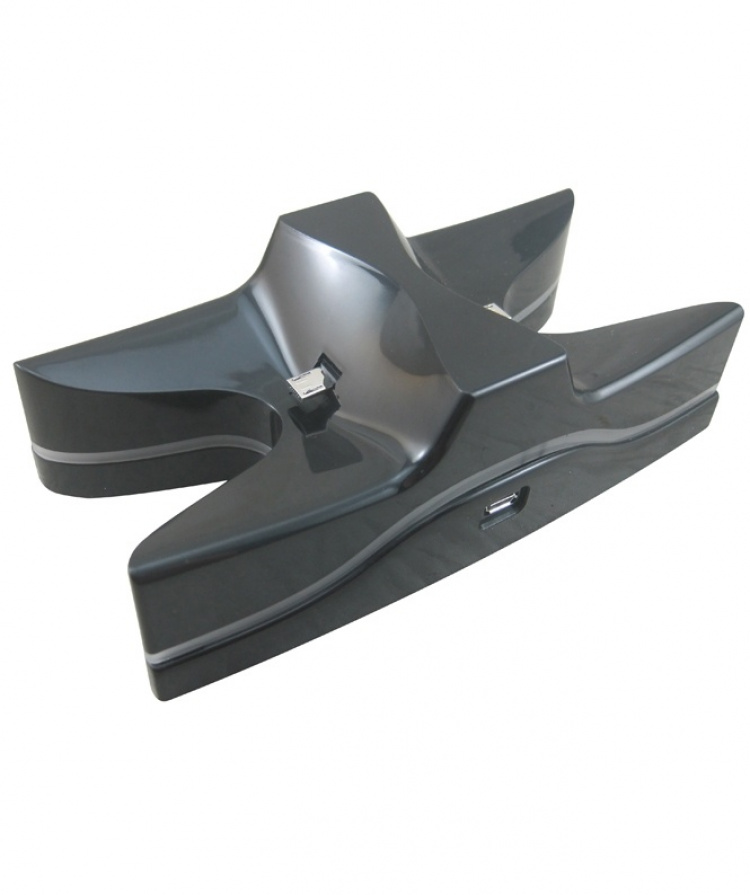 Kaksinkertainen latausasema PS4-ohjaimille Kaksinkertainen latausasema PS4-ohjaimille