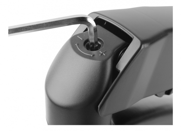 DELTACO näyttöteline, 13