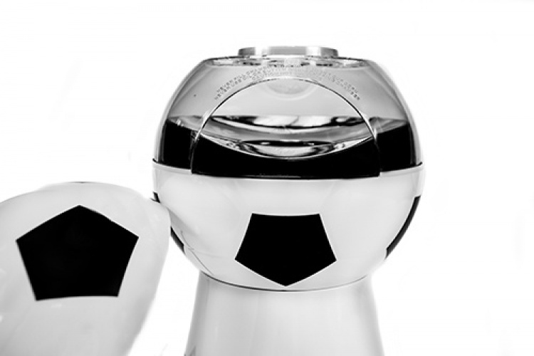 Adlerin popcorn-kone, joka näyttää jalkapallolta