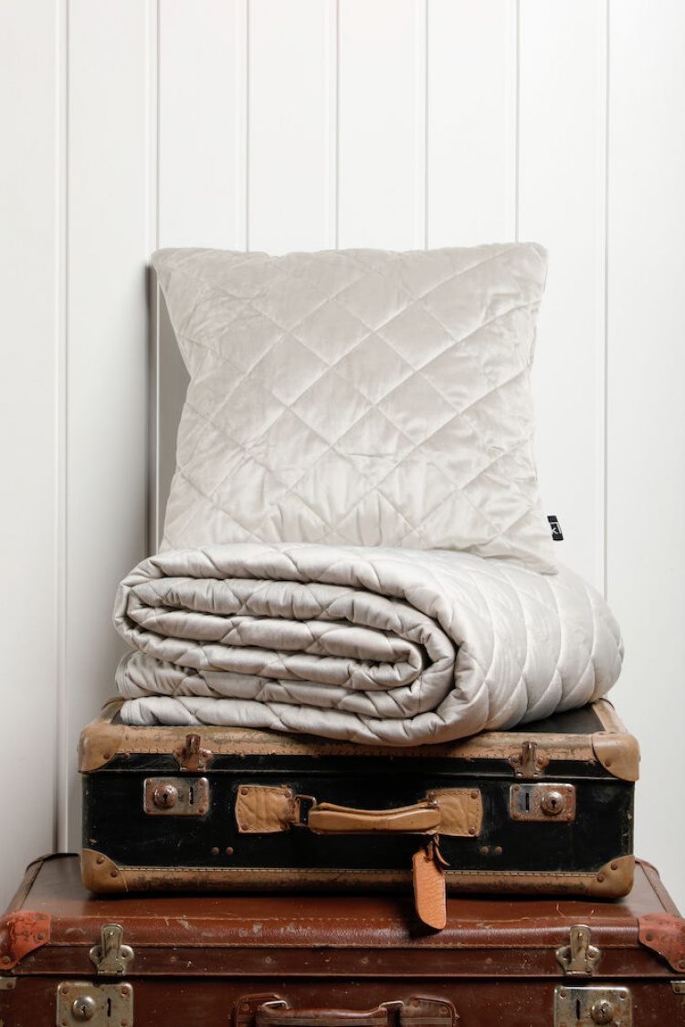 Kosta Linnewäfveri Överkast 180x260, Sand Kosta Linnewäfveri Överkast 180x260, Sand