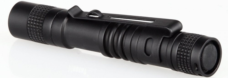 Pieni taskulamppu, 13cm, 120lm, Musta Pieni taskulamppu, 13cm, 120lm, Musta