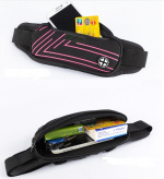 Urheilullinen vyötärölaukku raidoilla, vaaleanpunainen Urheilullinen vyötärölaukku raidoilla, vaaleanpunainen