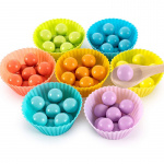 Opetuspeli värien ja muotojen oppimiseen