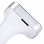 FM-lähetin kahdella USB-liitännällä, näytöllä ja painikkeilla, hopea FM-lähetin kahdella USB-liitännällä, näytöllä ja painikkeilla, hopea