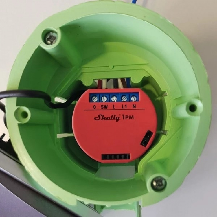 Shelly 1PM fjärrströmbrytare med energimätning och WiFi