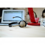 Koss Kuulokkeet CS100 USB On-Ear Mic Kulta / Musta Koss Kuulokkeet CS100 USB On-Ear Mic Kulta / Musta