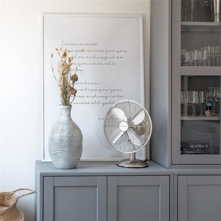 NORTH Pöytätuuletin 30cm Satin Chrome NORTH Pöytätuuletin 30cm Satin Chrome