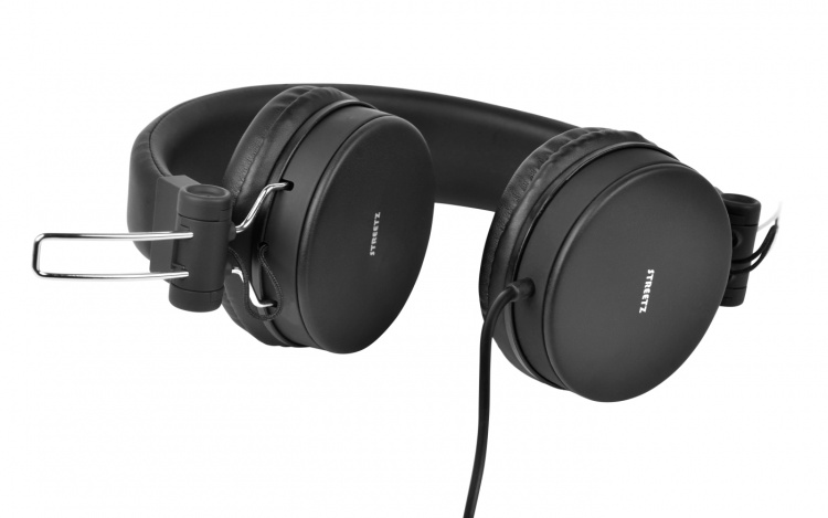 STREETZ kuulokemikrofoni, kokoon taittuva, 1,5m kaapeli, musta STREETZ kuulokemikrofoni, kokoon taittuva, 1,5m kaapeli, musta