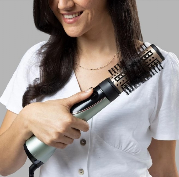 Remington Roterande varmluftsborste för vackra lockar Remington Roterande varmluftsborste för vackra lockar