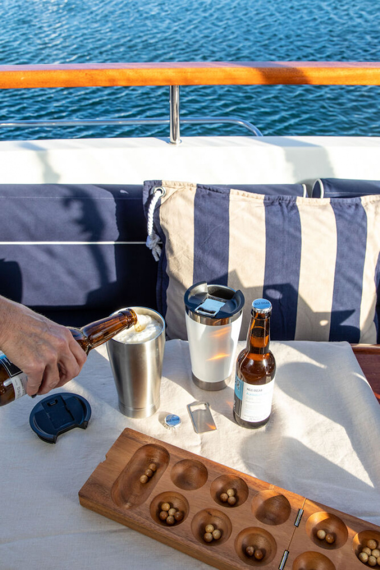 Orrefors Jernverk Vakuumisolerad mugg med flasköppnare, Stål Orrefors Jernverk Vakuumisolerad mugg med flasköppnare, Stål