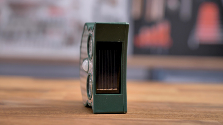 Genius Ideas Solar Powered tuholaisten karkotin Genius Ideas Solar Powered tuholaisten karkotin