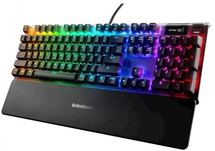 SteelSeries Apex 7 -pelinäppäimistö, jossa on RGB- ja OLED-näyttö