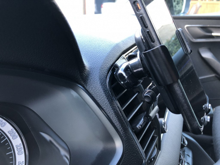 Swissten autoteline älypuhelimelle, G2-AV4 Swissten autoteline älypuhelimelle, G2-AV4