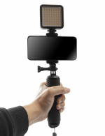 GadgetMonster Vlogging Stick LED-valolla varustettuna