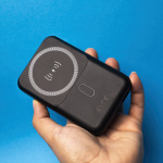 Forever MATB-100 Powerbank langattomalla latauksella, PD QC 22.5W 10000 mAh, musta
