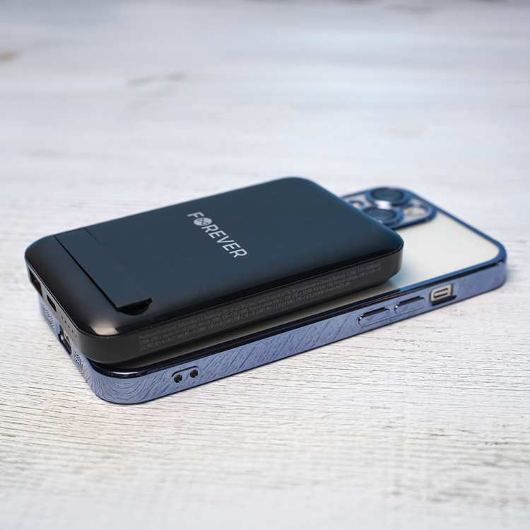 Forever MATB-100 Powerbank langattomalla latauksella, PD QC 22.5W 10000 mAh, musta