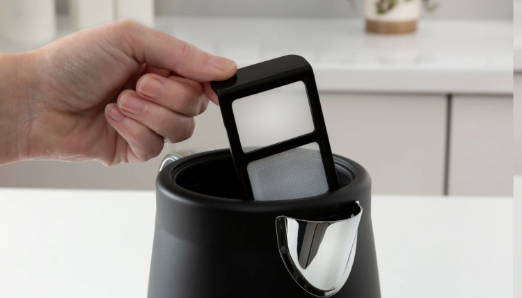 Morphy Richards Illumination vedenkeitin 1.7L, musta Morphy Richards Illumination vedenkeitin 1.7L, musta