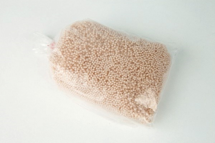 Plastpärlor 3mm 500g, Creme