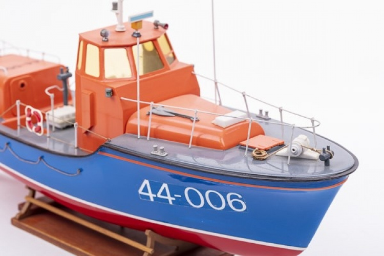 1:40 RNLI Waveny Lifeboat -Plastic hull 1:40 RNLI Waveny Lifeboat -Plastic hull