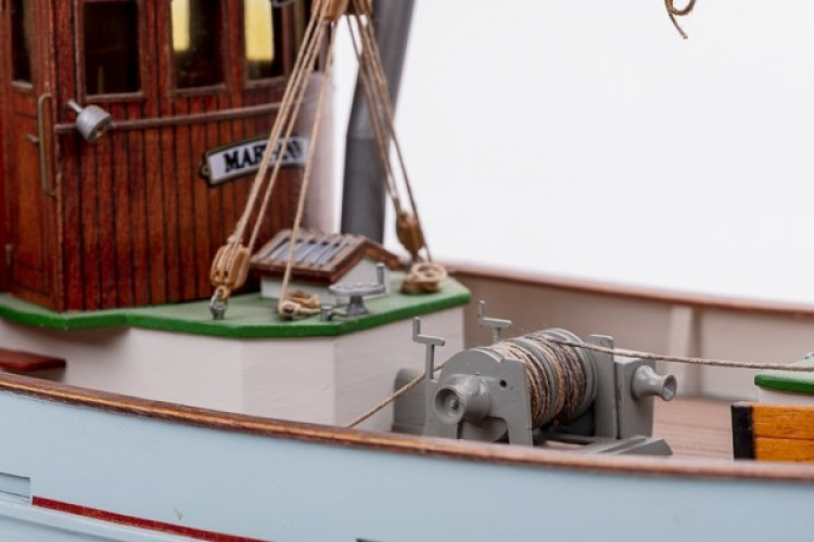 1:33 Mary Ann - wooden hull 1:33 Mary Ann - wooden hull