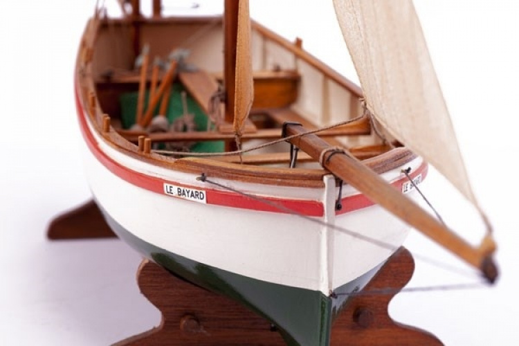 1:30 LE BAYARD - Wooden hull 1:30 LE BAYARD - Wooden hull