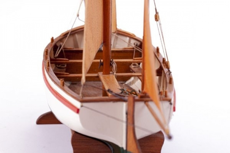 1:30 LE BAYARD - Wooden hull 1:30 LE BAYARD - Wooden hull