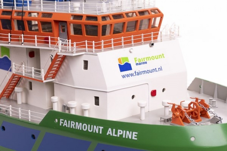 1:75 - Fairmount Alpine -Wooden hull 1:75 - Fairmount Alpine -Wooden hull