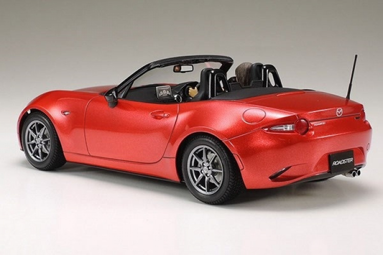 Tamiya 1/24 Mazda MX-5
