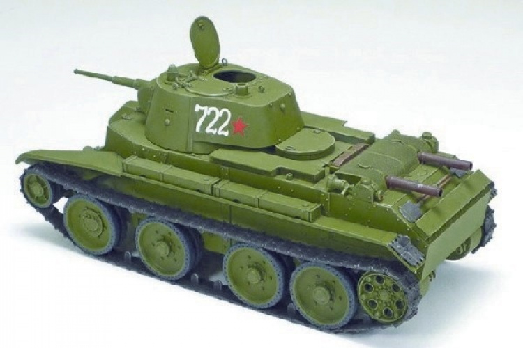 Tamiya 1/35 BT-7 Model 1937