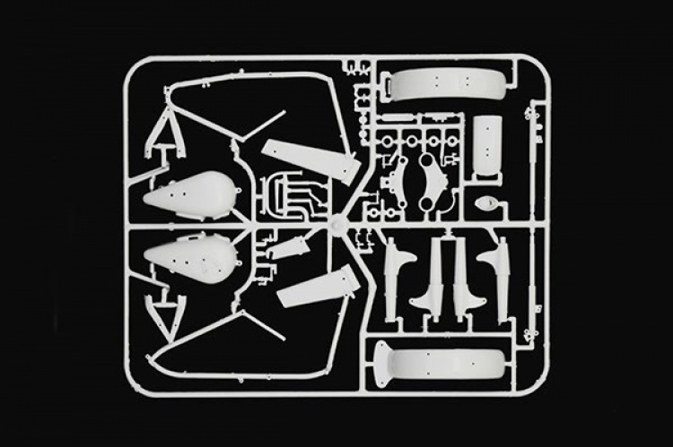 Italeri 1:9 BMW R75 German Milit. Motor. w/Sidecar