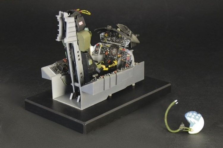 Italeri 1:12 F-104G Cockpit