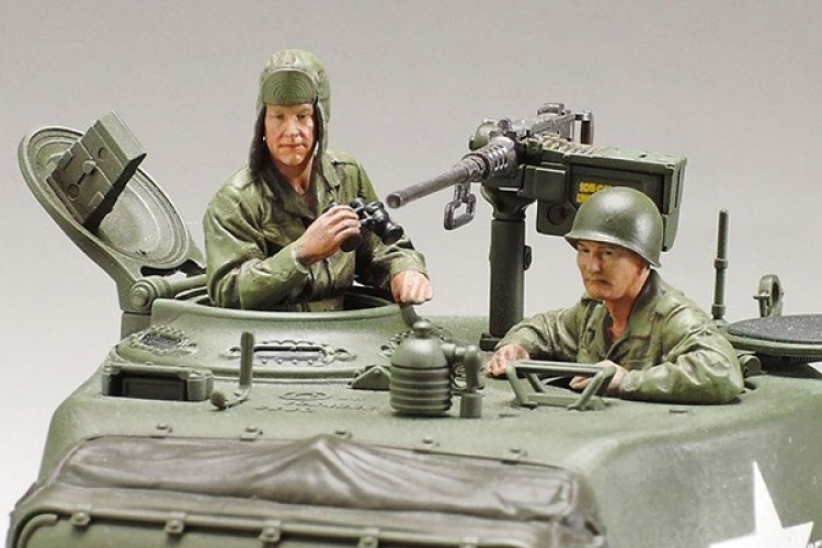 Tamiya 1/35 U.S. Medium Tank M4A3E8 Sherman \'Easy Eight