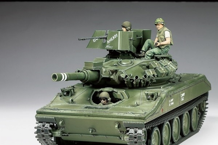 Tamiya 1:35 U.S. Airborne Tank M551 Sheridan (Vietnam War