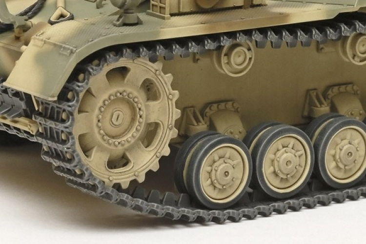 Tamiya 1:35 German Heavy Self-Propelled Howitzer Hummel