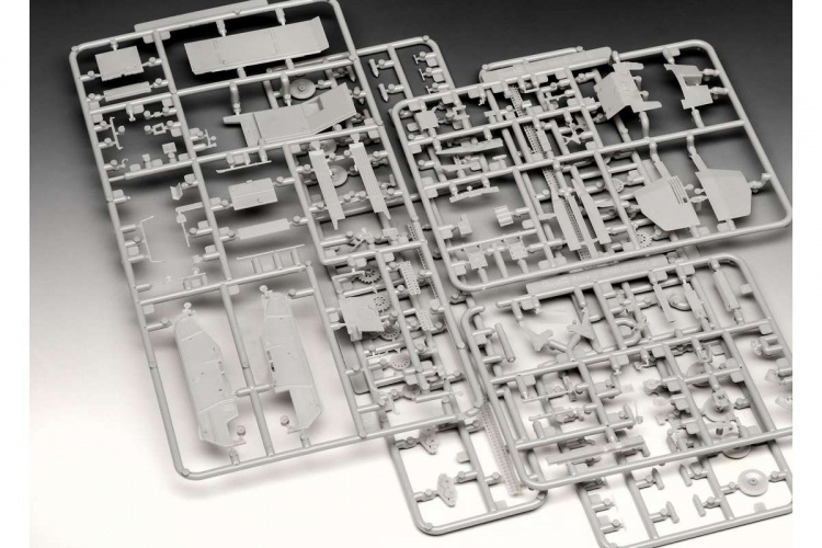 Revell 1:72 Sturmpanzer 38(t) säleikkö Ausf. M