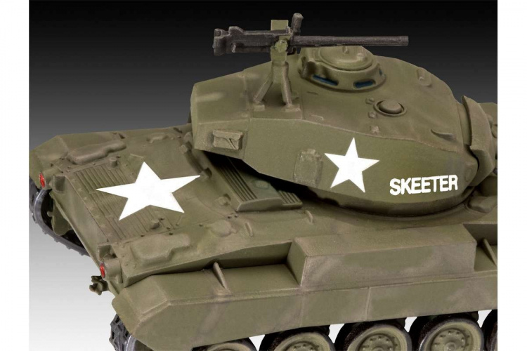 Revell 1:76 M24 Chaffee