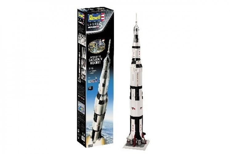 Revell Apollo 11 Saturn V Rocket