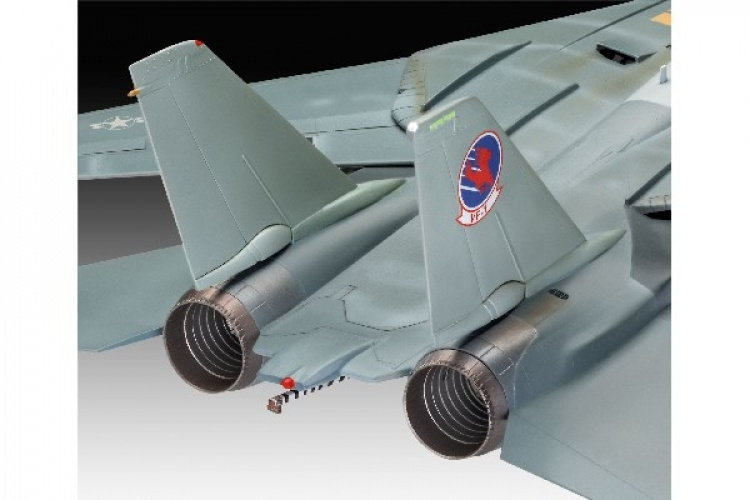 Revell 1:48 F-14 A Tomcat \'Top Gun