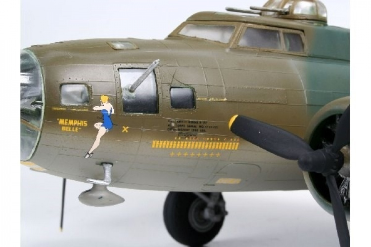 Revell B-17F Memphis Belle