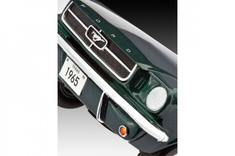 Revell 1965 Ford Mustang 2+2 Fastback
