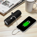 Celly Lamppu/kaiutin/virtapankki pyörää/skootteria varten Celly Lamppu/kaiutin/virtapankki pyörää/skootteria varten