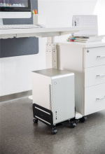 DELTACO OFFICE liikuteltava keskusyksikköteline, musta