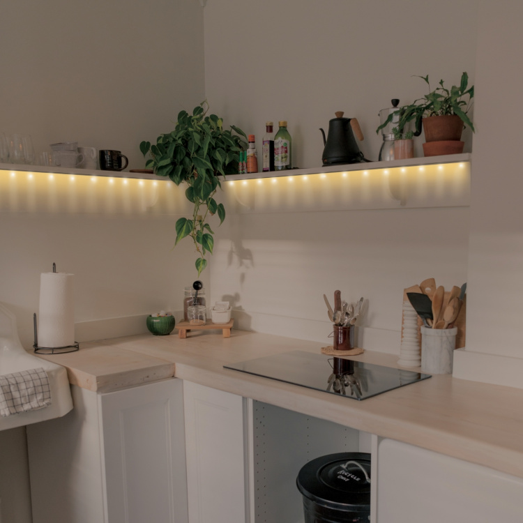 LogiLink RGB LED-strip med fjärr. 3 met LogiLink RGB LED-strip med fjärr. 3 met