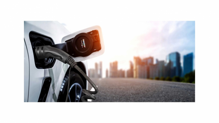 Freev EV-Charge 2500 Spiral 3 Phase Type 2 to Type 2 11kW/16A/7M Freev EV-Charge 2500 Spiral 3 Phase Type 2 to Type 2 11kW/16A/7M