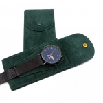 Klockfodral i sammetsliknande material, Grön