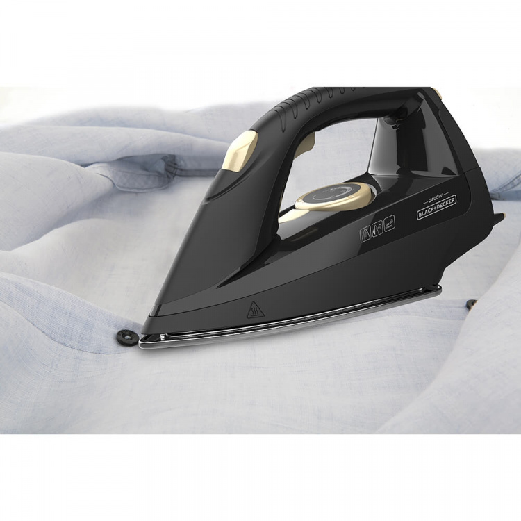 BLACK+DECKER Höyrysilityskeskus