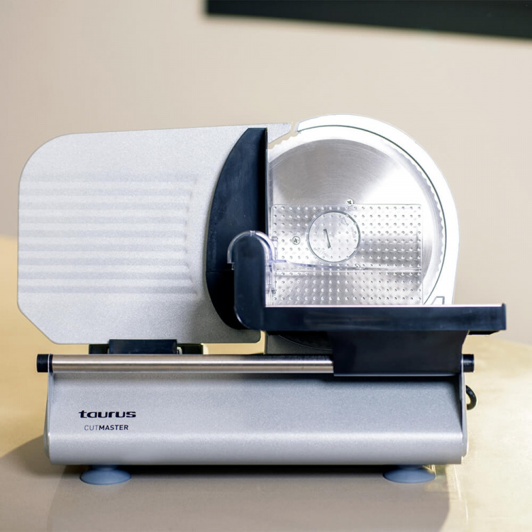 Taurus Viipalointikone 150W/19cm Taurus Viipalointikone 150W/19cm