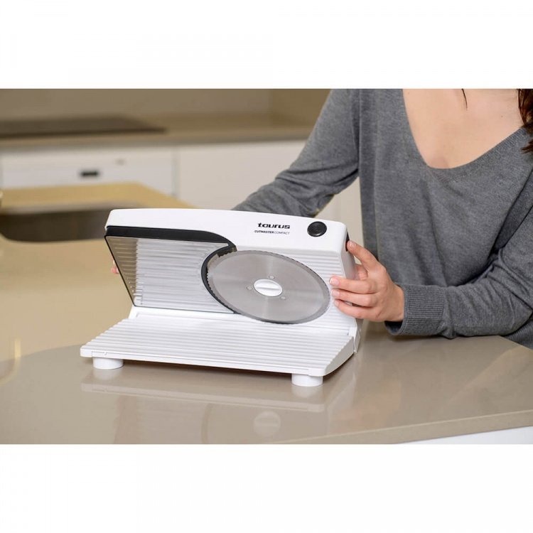 Taurus Viipalointikone 100W/17cm Taurus Viipalointikone 100W/17cm